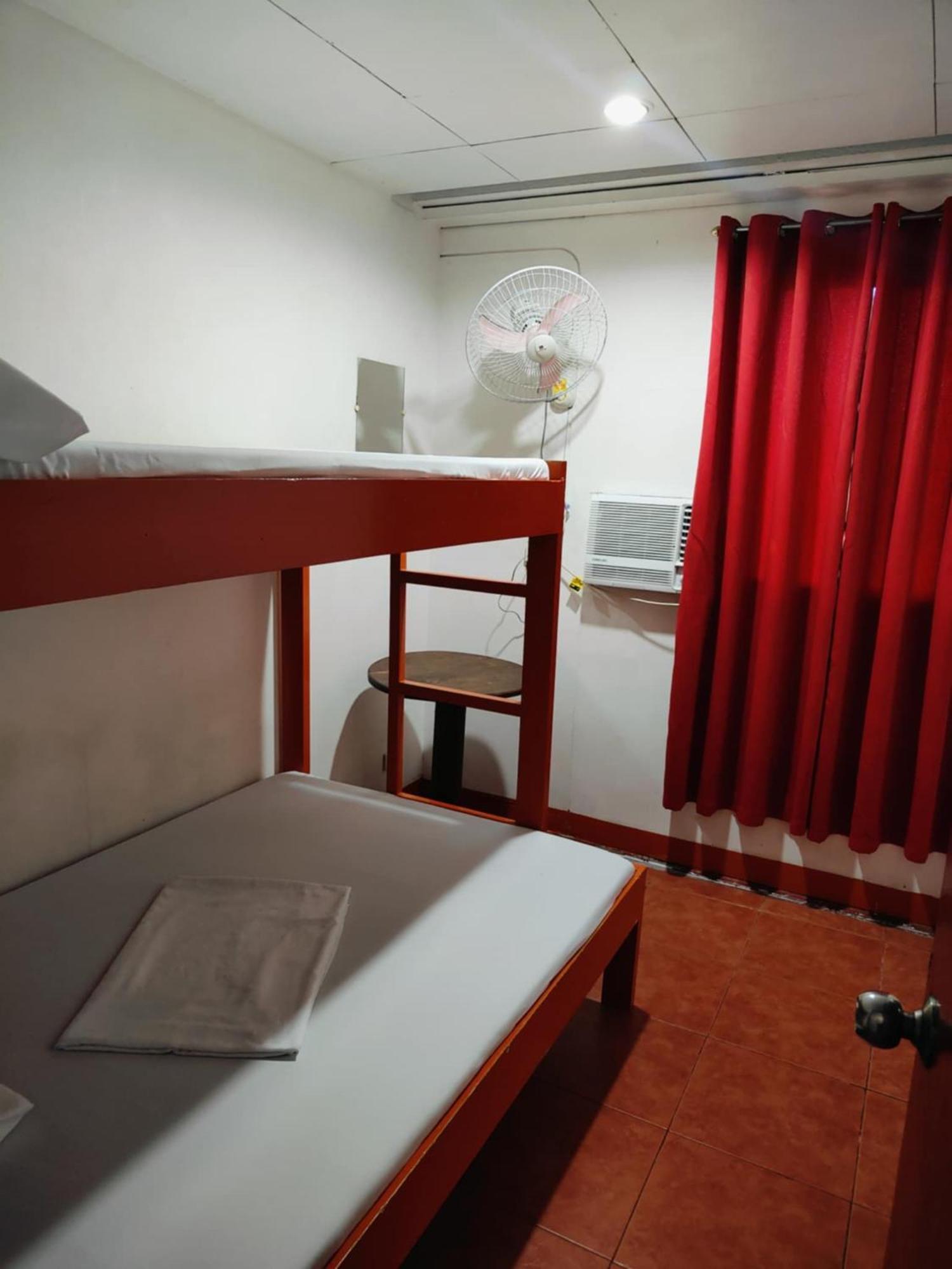 Stay Malate Манила Экстерьер фото