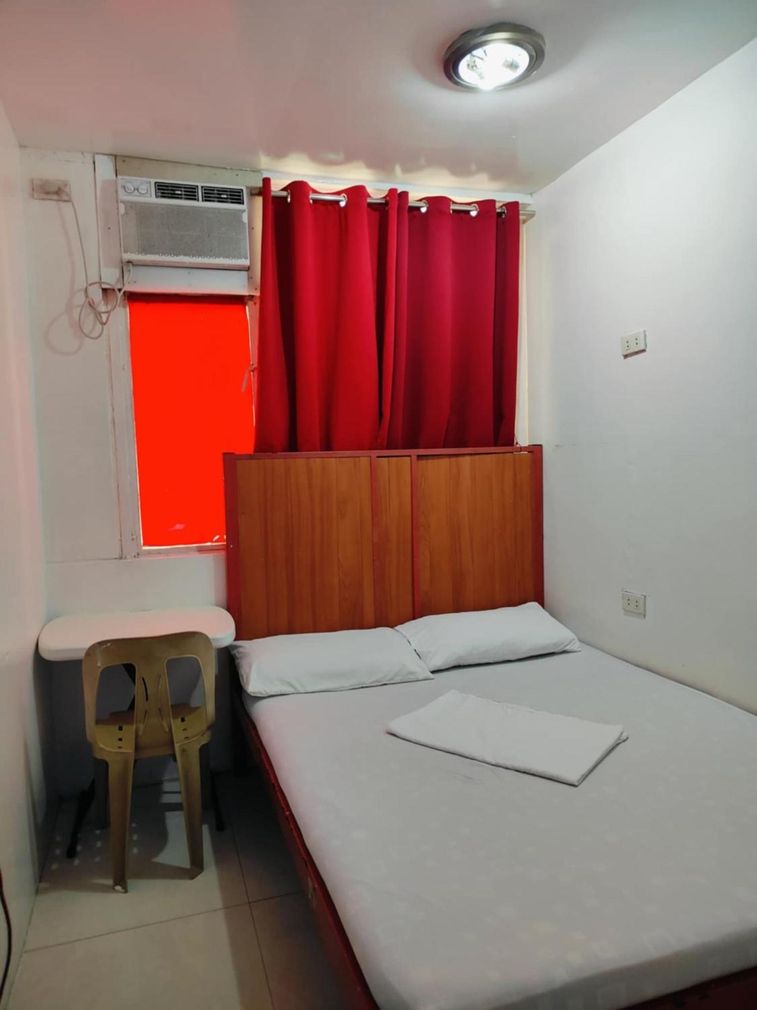 Stay Malate Манила Экстерьер фото